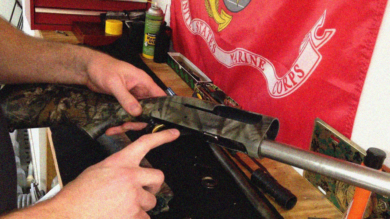 How to load a Remington 11 87 shotgun?